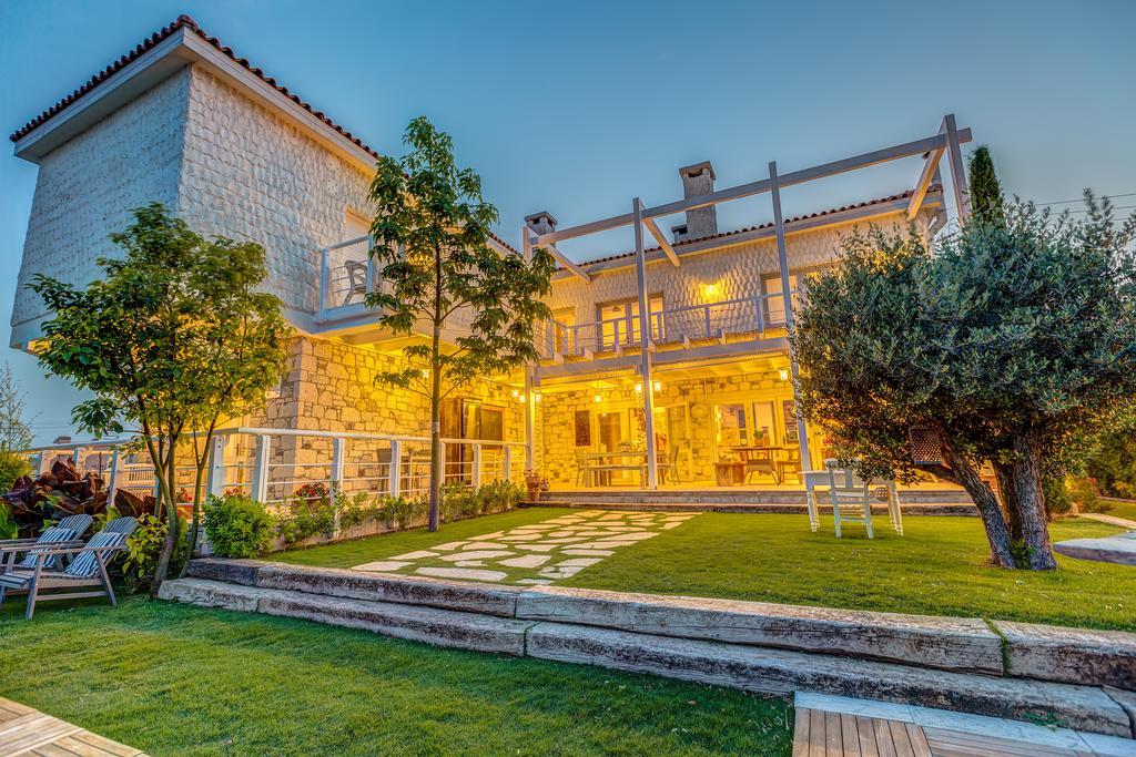 Ev Bharat Butique Hotel, Алакати Екстериор снимка