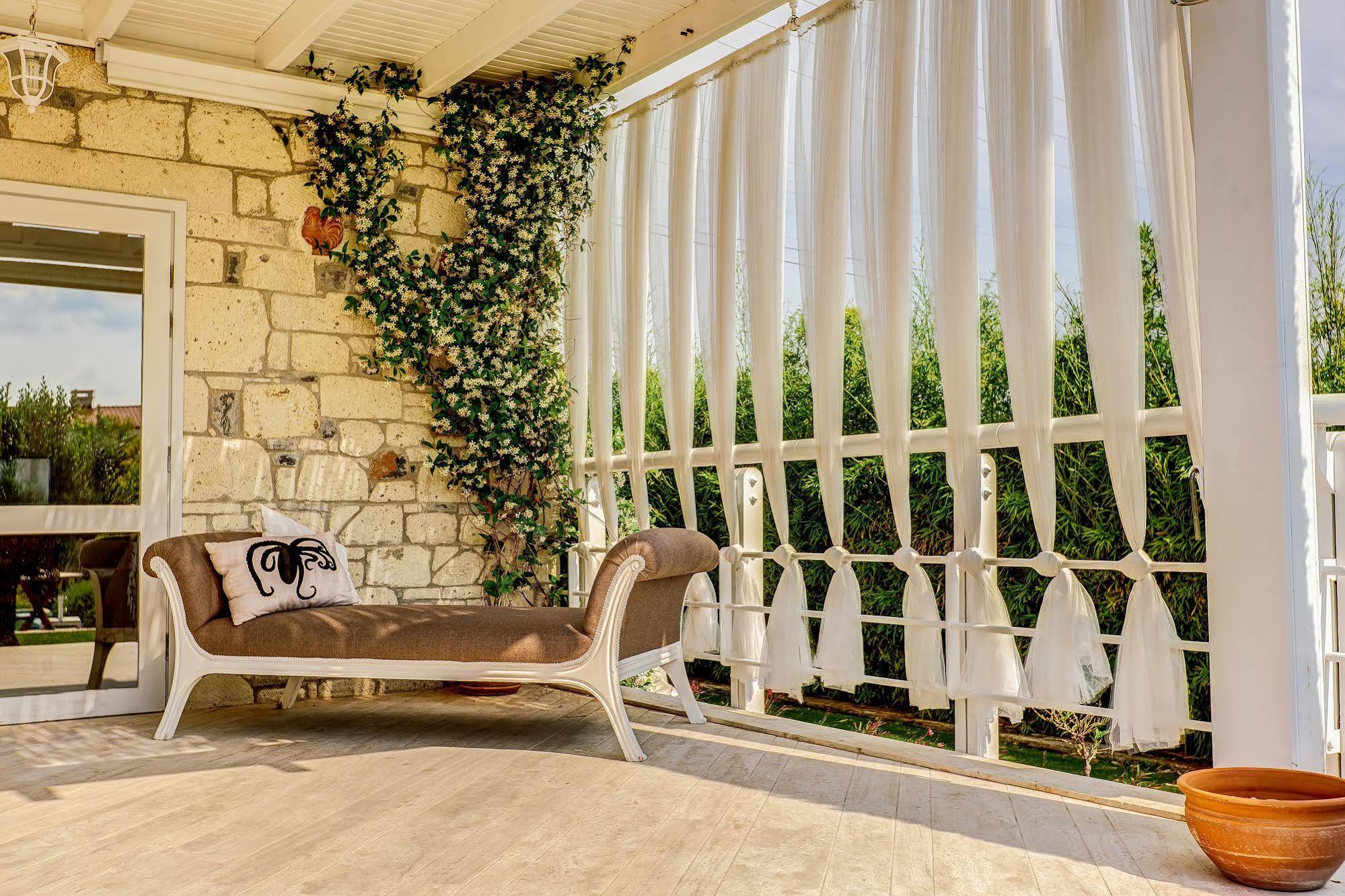 Ev Bharat Butique Hotel, Алакати Екстериор снимка