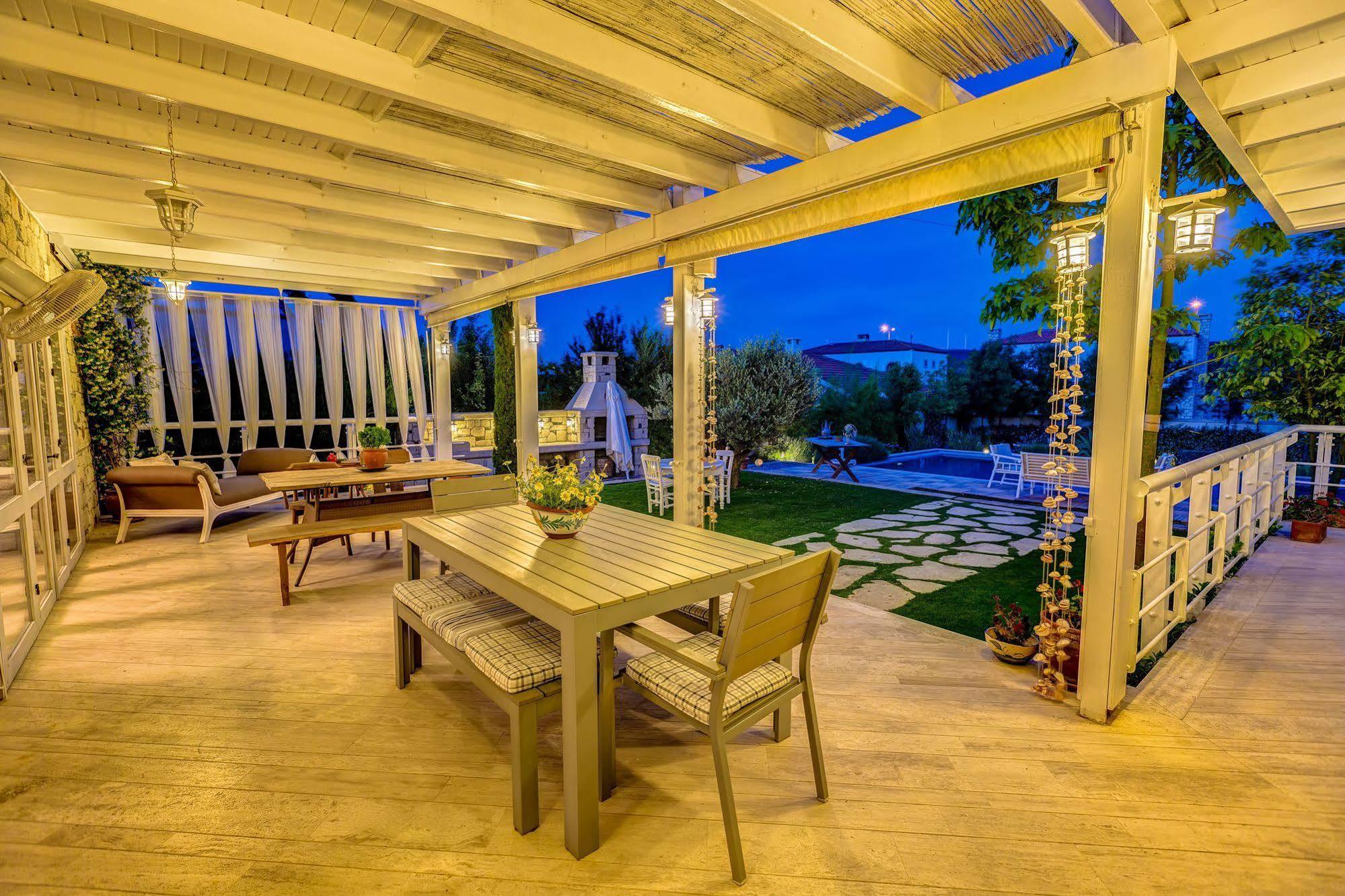 Ev Bharat Butique Hotel, Алакати Екстериор снимка